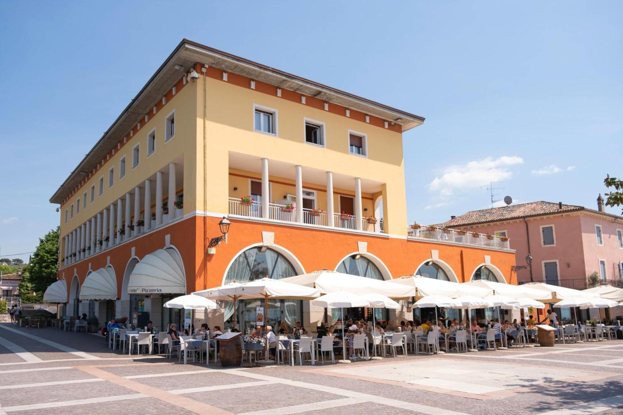 Hotel Vela D'Oro Dependence Bardolino Exteriör bild