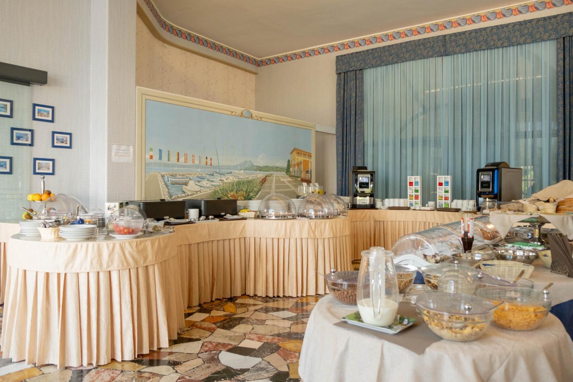 Hotel Vela D'Oro Dependence Bardolino Exteriör bild