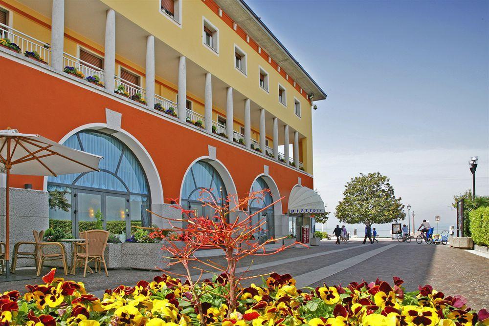 Hotel Vela D'Oro Dependence Bardolino Exteriör bild