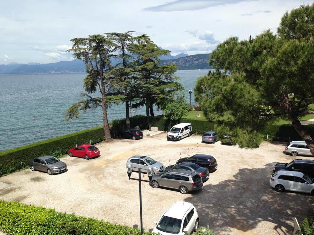 Hotel Vela D'Oro Dependence Bardolino Exteriör bild